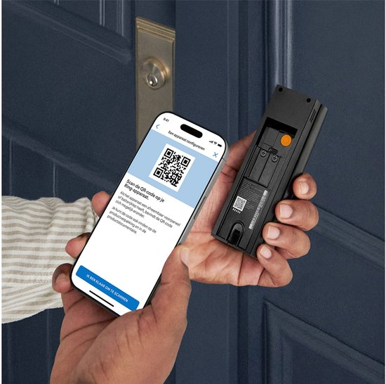 Installatie van een Ring-videodeurbel door de QR-code met een smartphone te scannen
